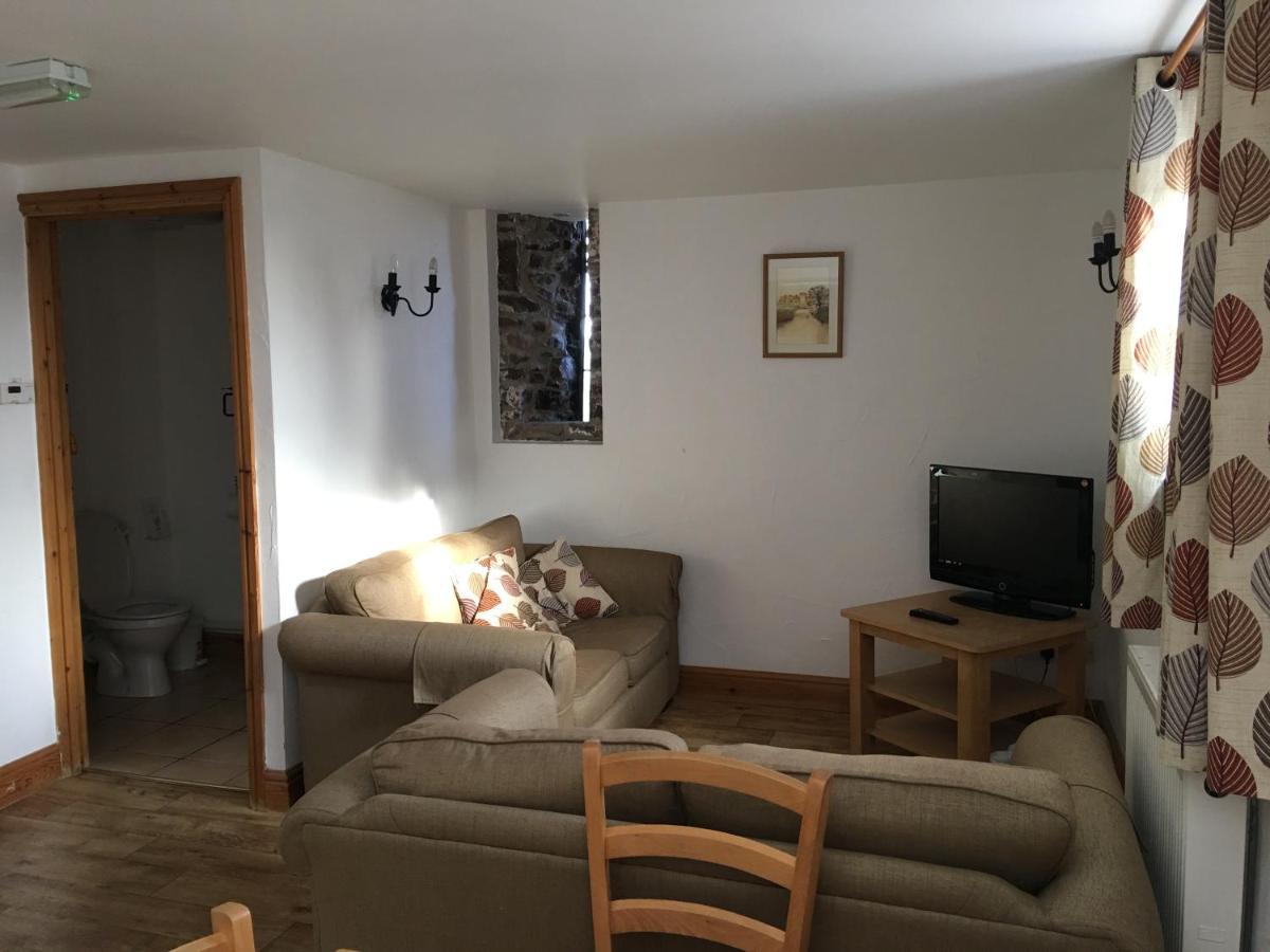 Upper Grippath Farm Holiday Cottages Newport  Eksteriør billede